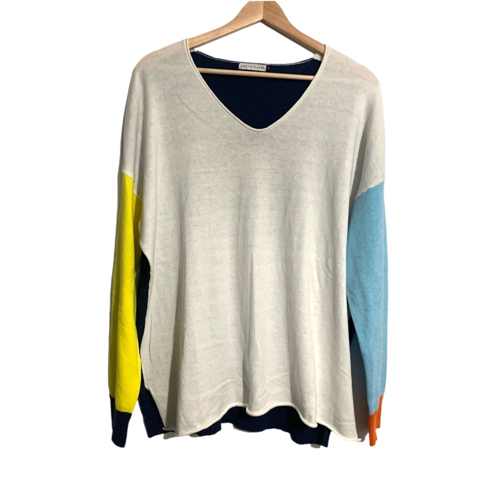 Colorblock Crew Neck Sweater - Picture 2 of 10